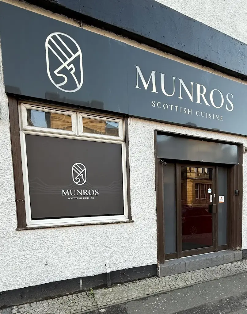 Munros Restaurant restaurant in Paisley