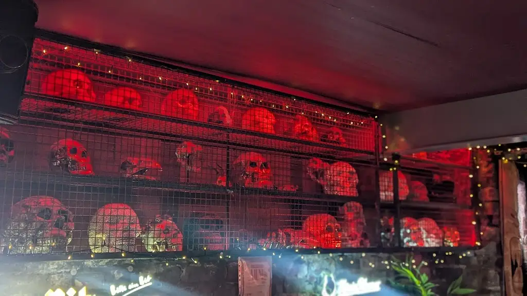 Malgorzata Tracz (Gosia)_Molly's Chambers_Birkenhead_review