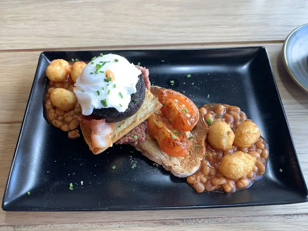 Menu_Upper Eastside Paisley_Paisley_image_2