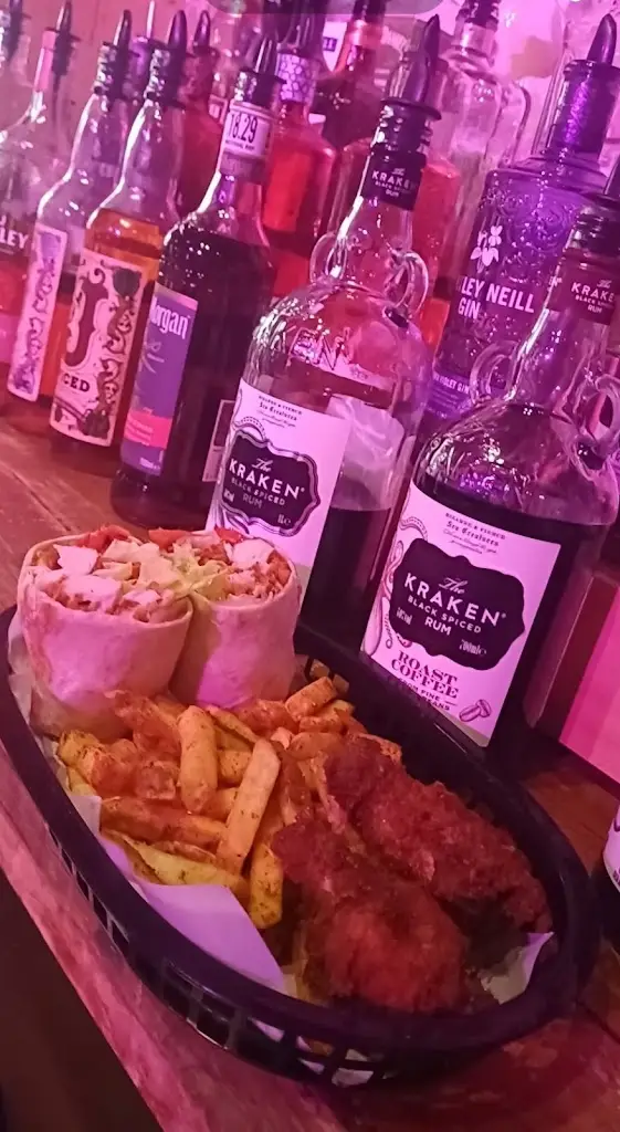 Kay Eff_The Keg_Paisley_review