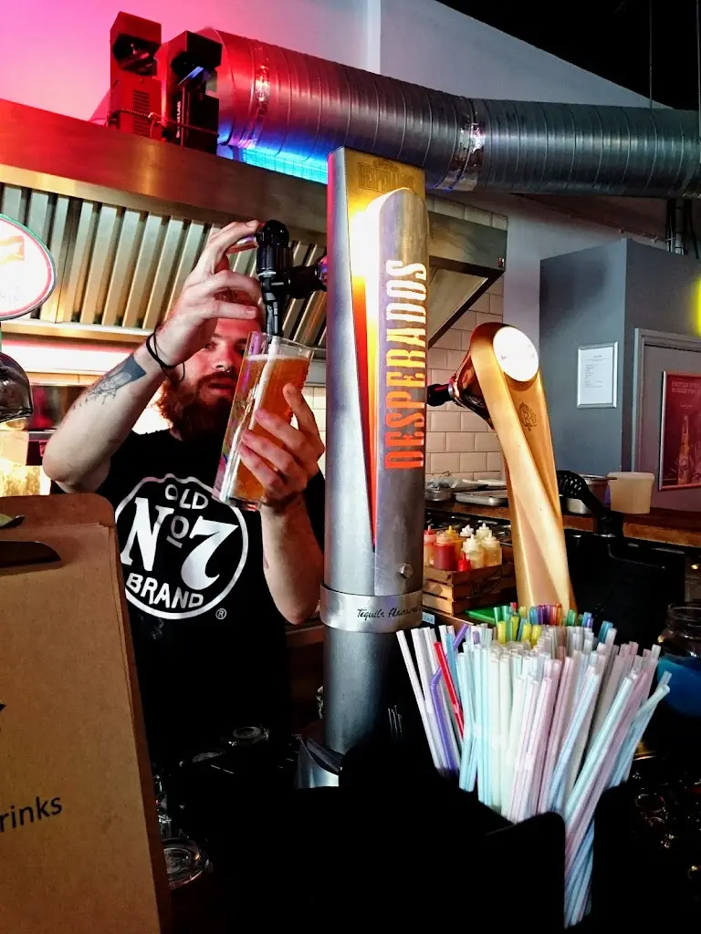 Oliver Mackley_The Keg_Paisley_review