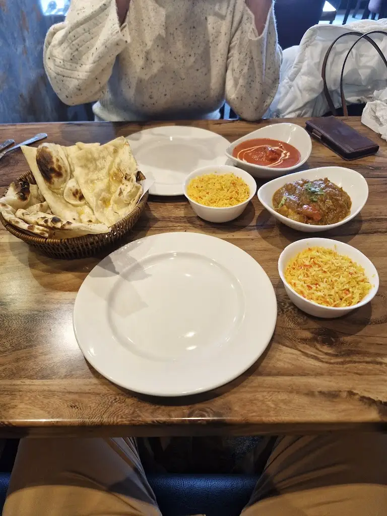 Colin Clark_Royal Taj_Paisley_review