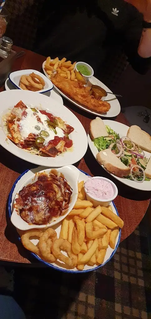 D09_The Craig Dhu_Paisley_review