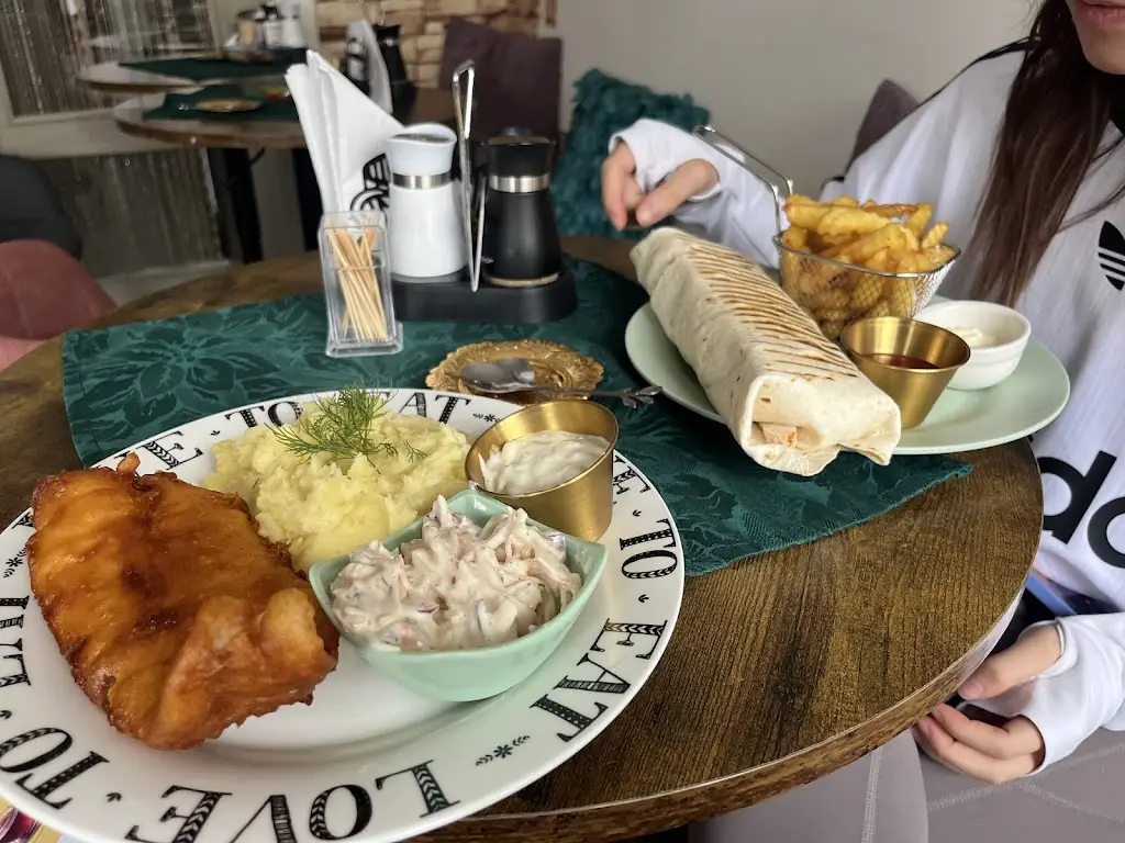 Alex 6_Magic Coffee And Food_Peterhead_review