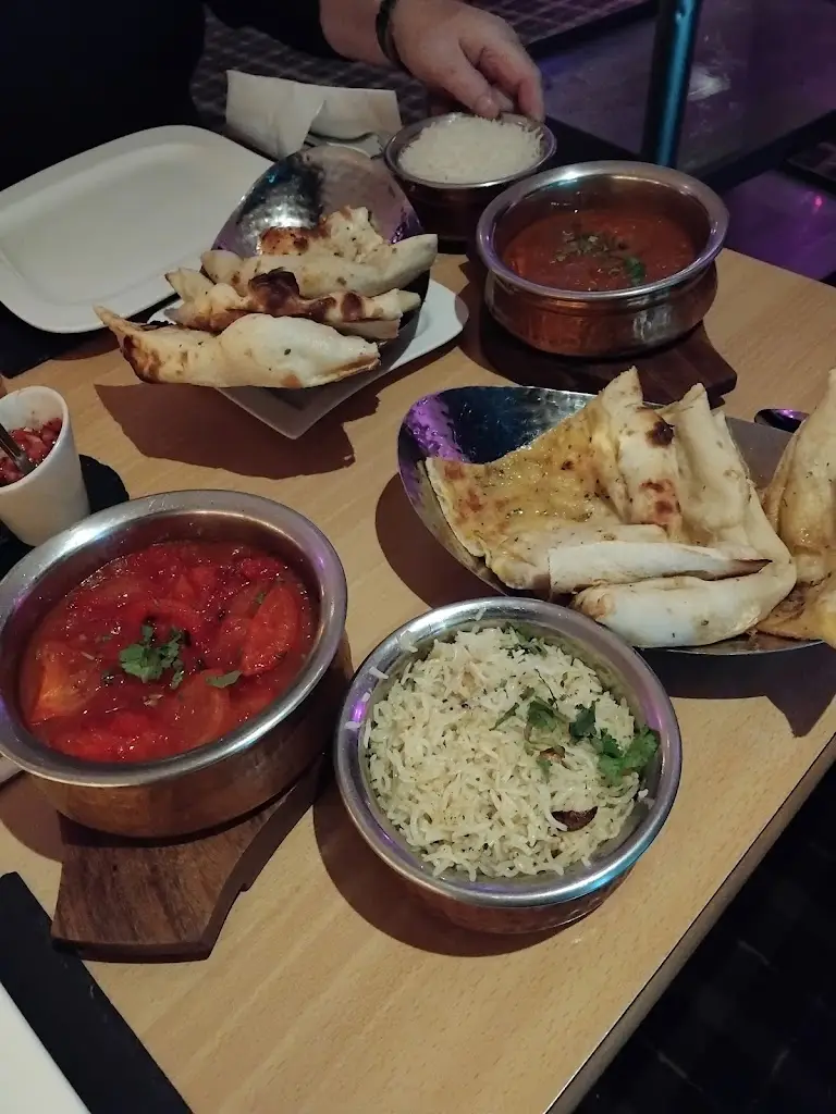 Asha's Indian Aroma_Peterhead_slider_image_3