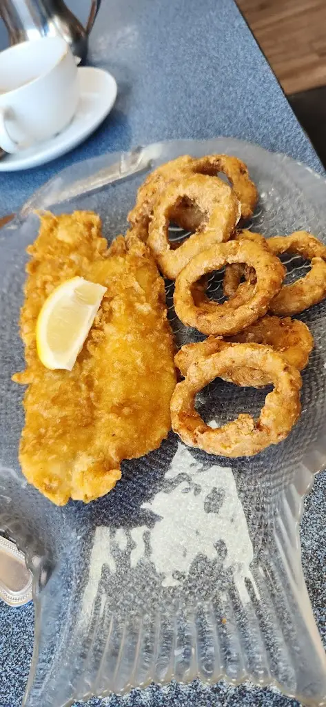 Volodymyr Perebasov_Dolphin Cafe_Peterhead_review