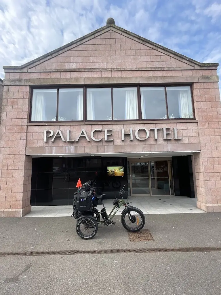 Leigh Taylor_Palace Hotel_Peterhead_review