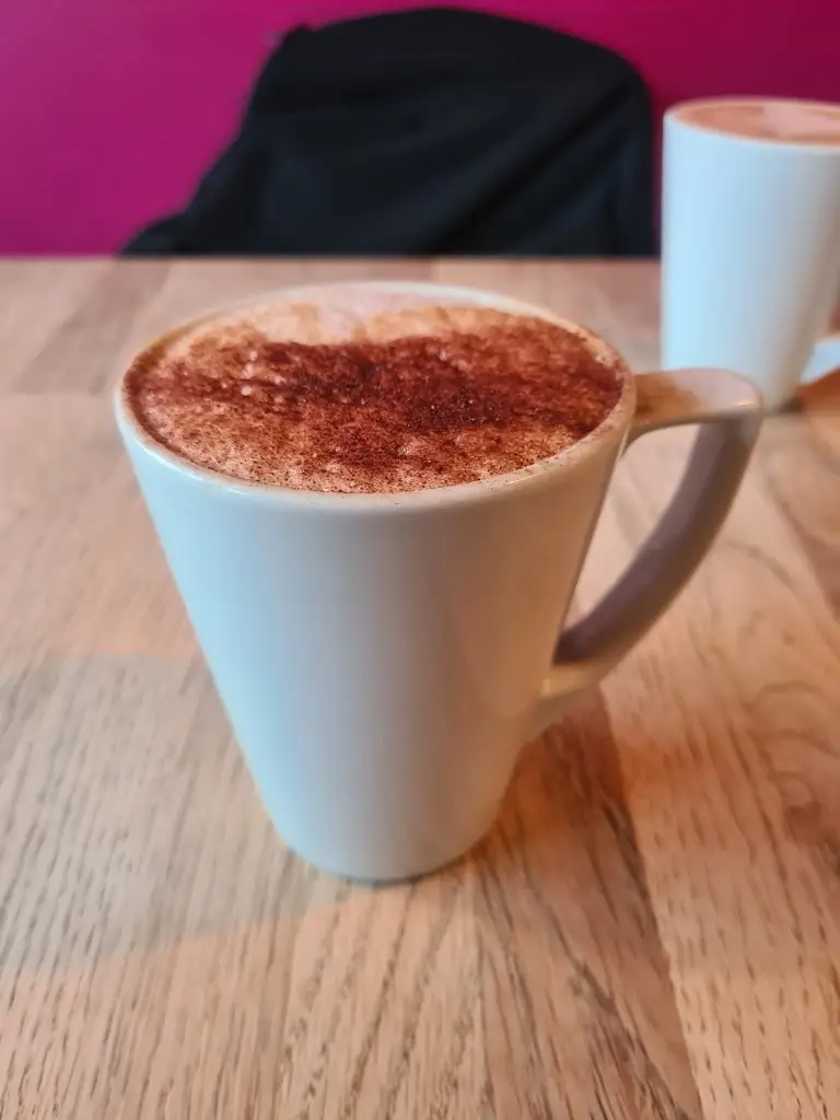 Azzy_SYMPOSIUM coffee house_Peterhead_review