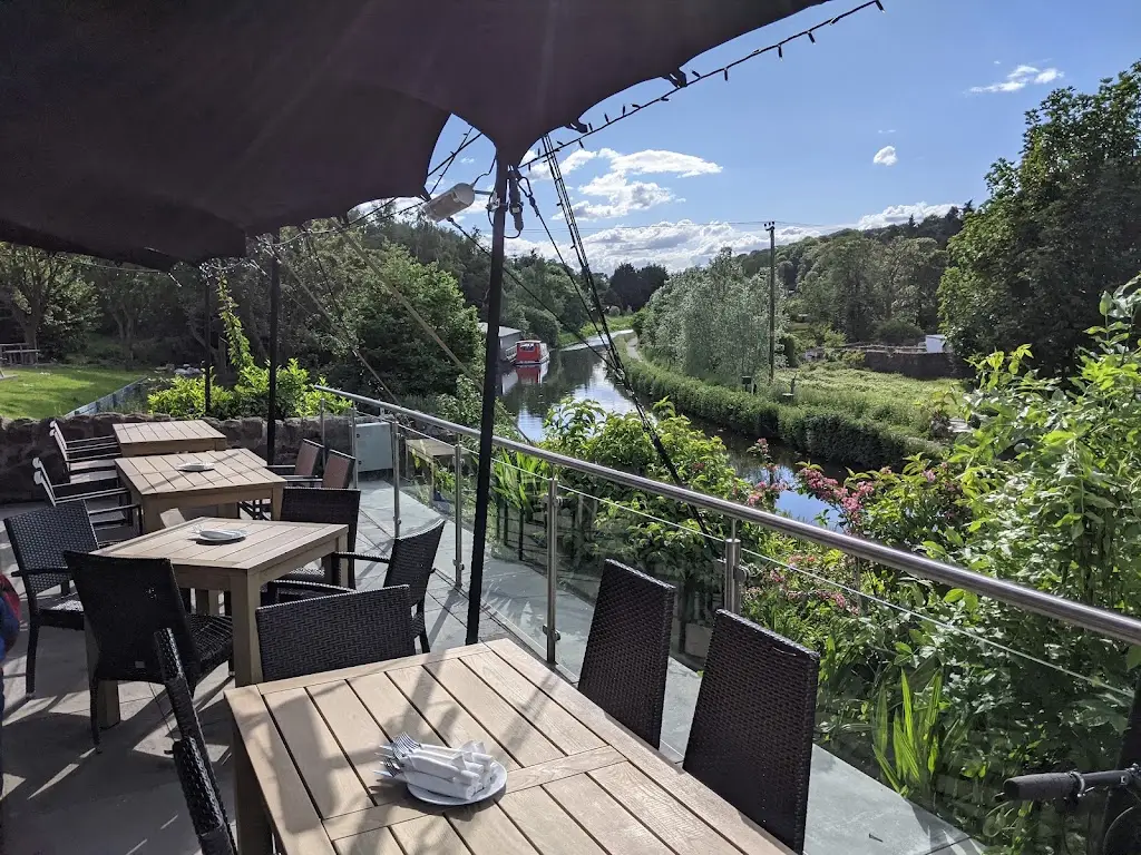 The Bridge Inn_Ratho_slider_image_1