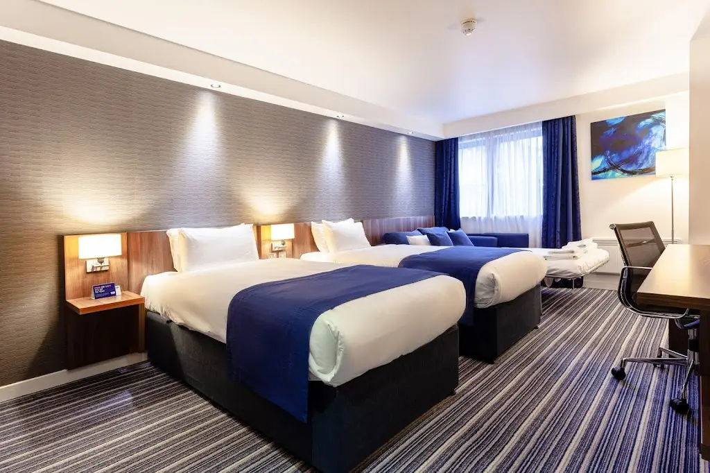 Holiday Inn Express Edinburgh Airport by IHG_Ratho Station_slider_image_3