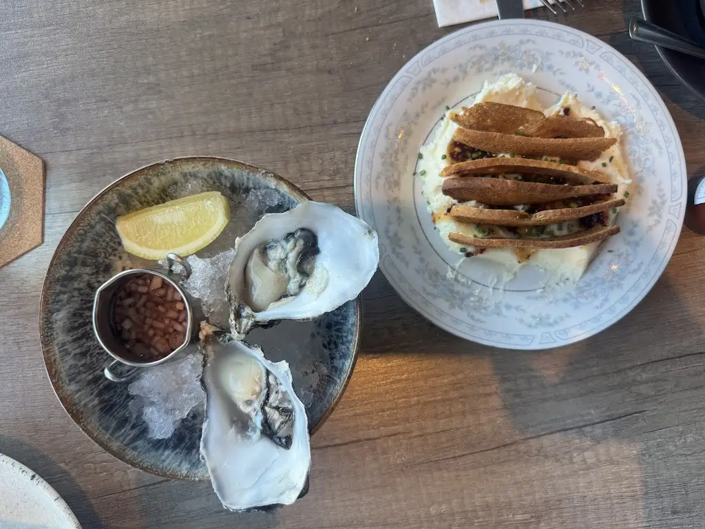 April Craig_Rogue Bros The Boat House_Queensferry_recensione