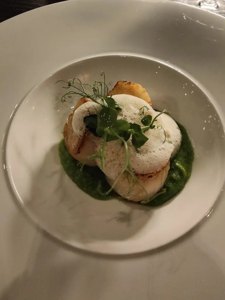 James Merrins_Dakota Edinburgh | Bar & Grill_Queensferry_review