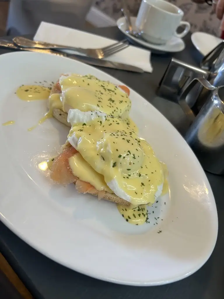 Lincoln Skins_The Davron Hotel_Rosehearty_review