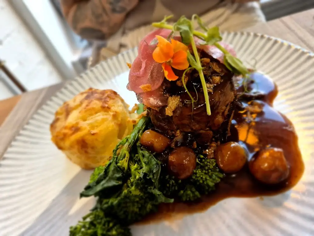 A. T. Hughes Lochside_Rosneath_slider_image_3