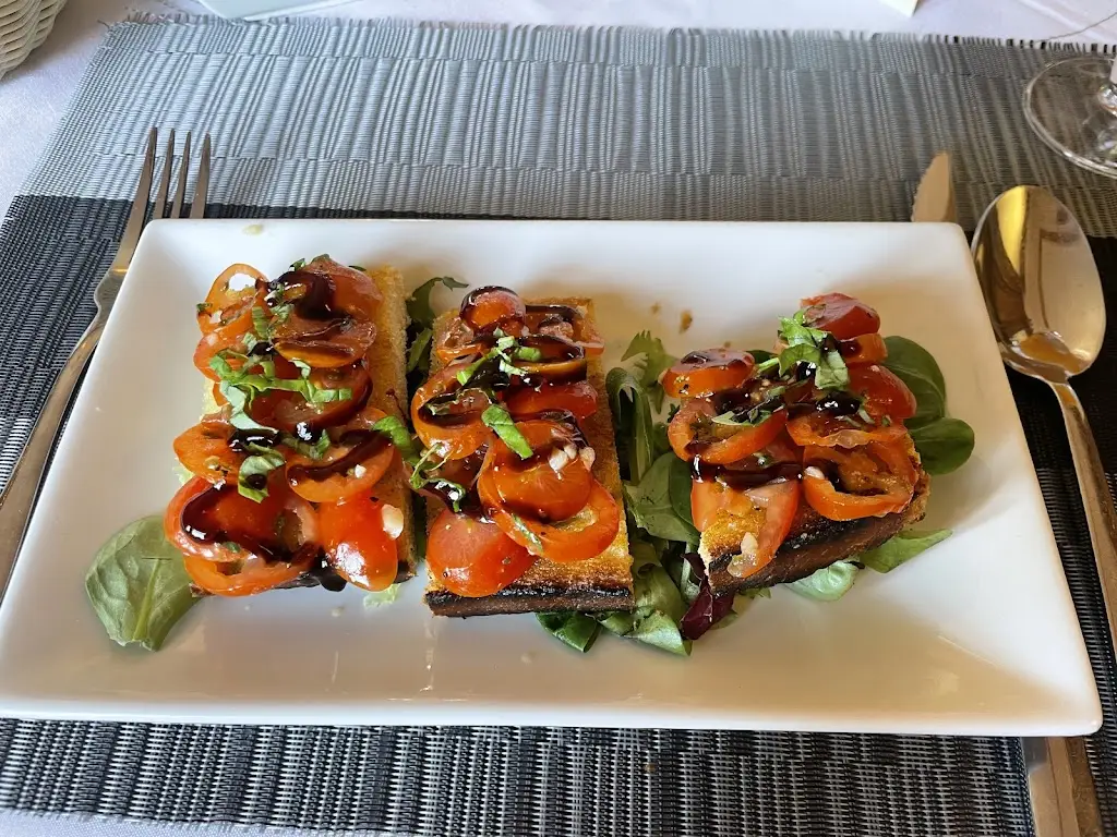 Doug Almack_Bella e Buona_Rosyth_review