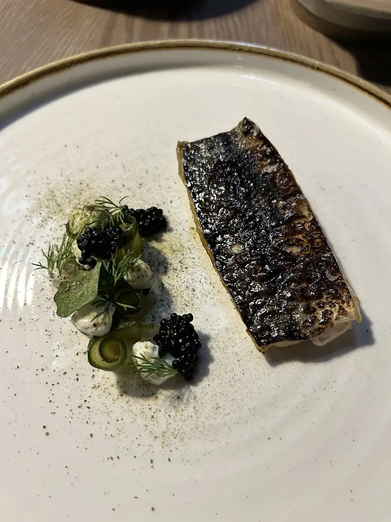 Gemini Traveler_The Station Hotel_Rothes_review