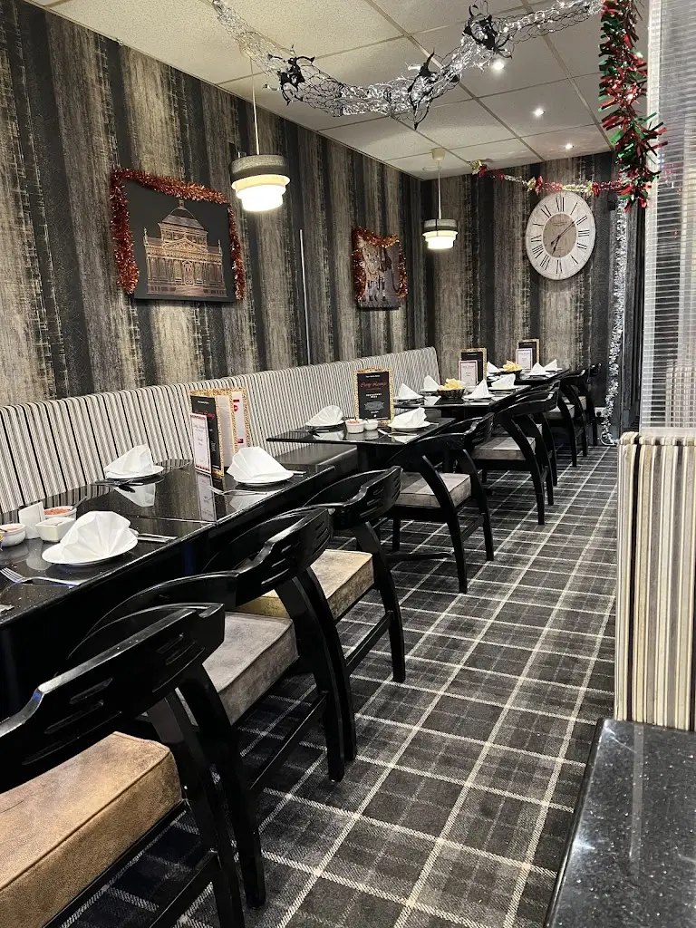 Curry Lounge_Port Glasgow_slider_image_1