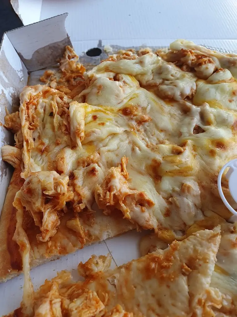 Roo James_The Village_Port Glasgow_review