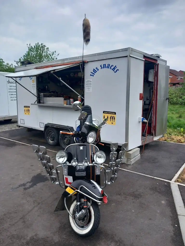 Sid’s Snacks Van_Port Glasgow_slider_image_1