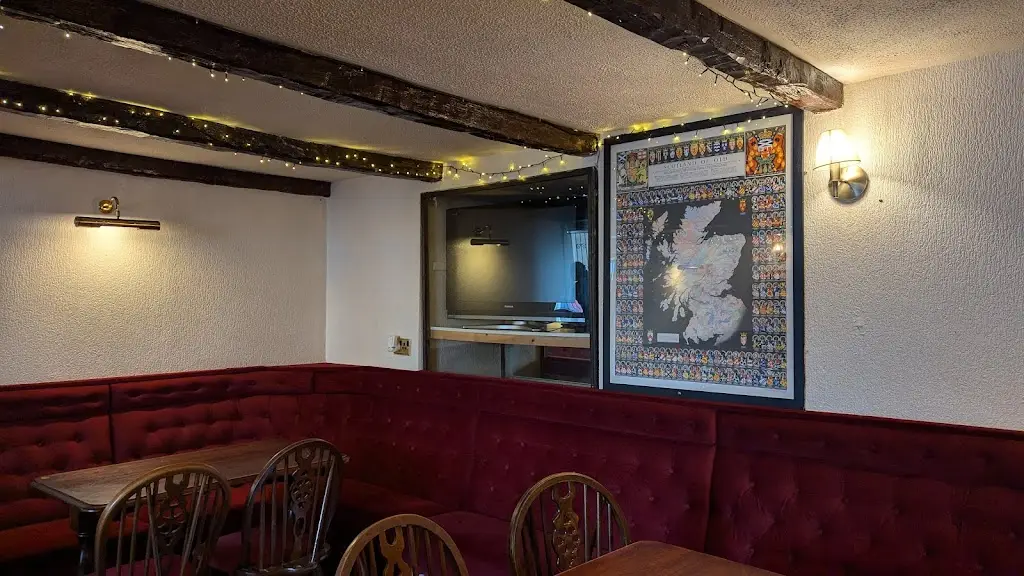 Mojgan Hashemian_Black Bull Inn_Rothesay_recensione