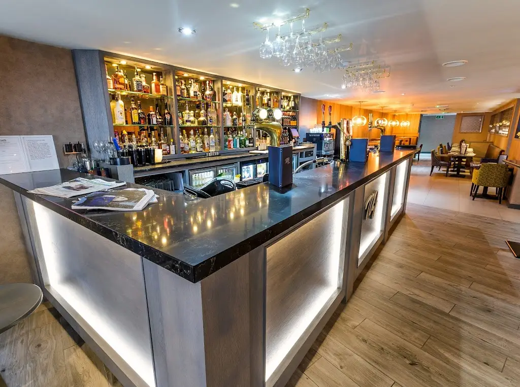 Taj Bar & Kitchen_Prestwick_slider_image_1