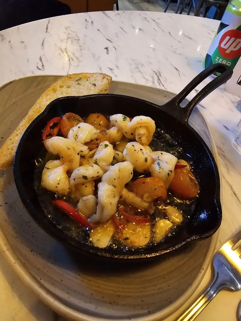 Frazer Bell_The Red Lion_Prestwick_review