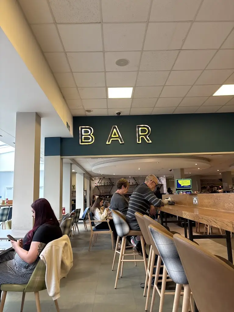 Par & Eagle Bar & Kitchen_Prestwick_slider_image_1