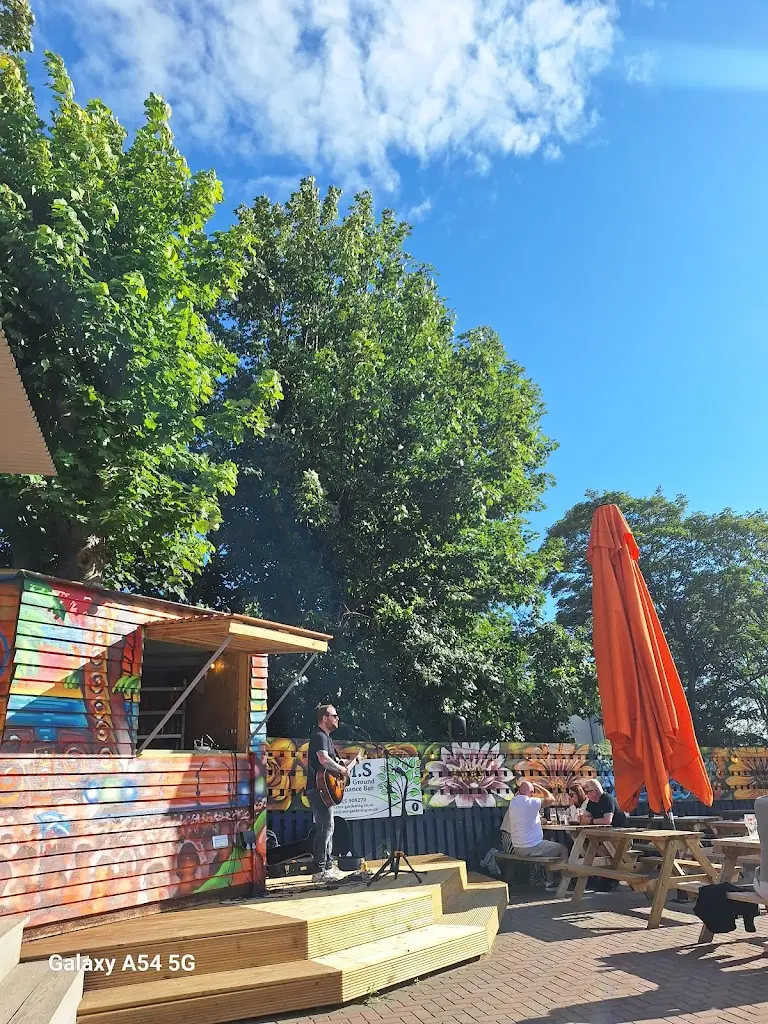 Shirley Grant_The Buf_Prestwick_review