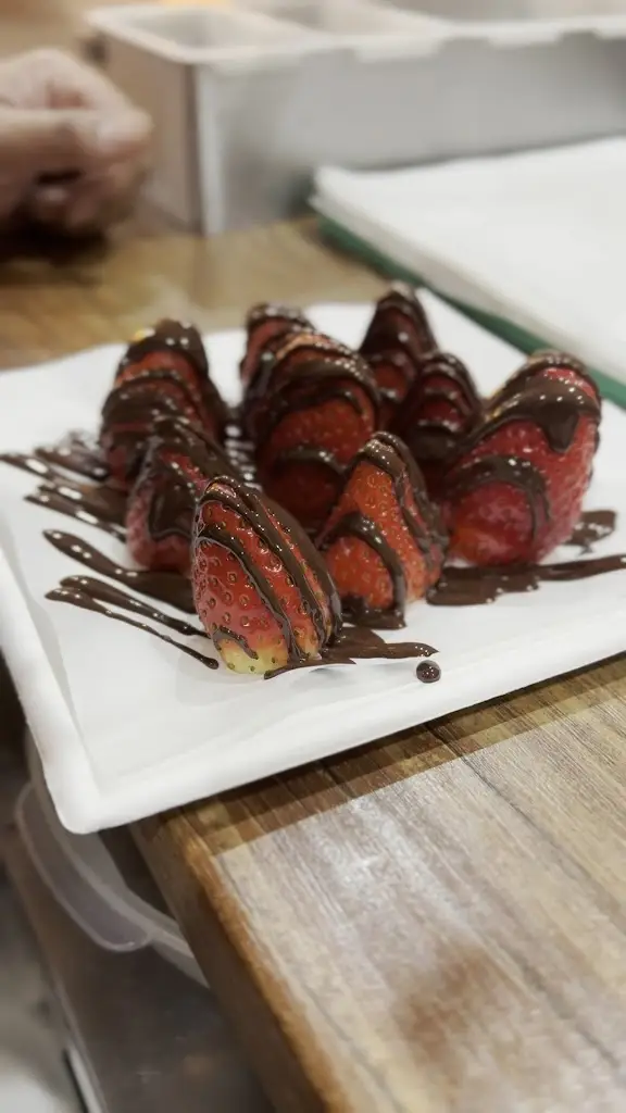 Flakes Diner_Prestwick_slider_image_2