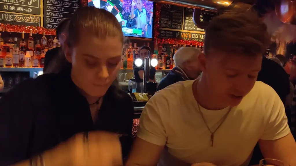 Vic's_Prestwick_slider_image_2