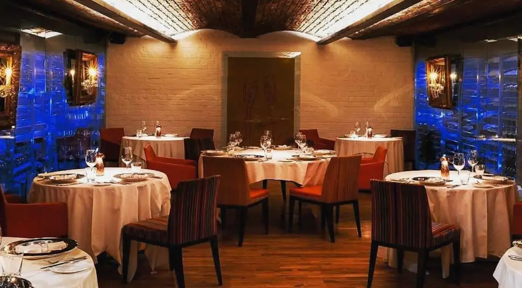 The Dining Room & Cellar Restaurant_Birkenhead_slider_image_1