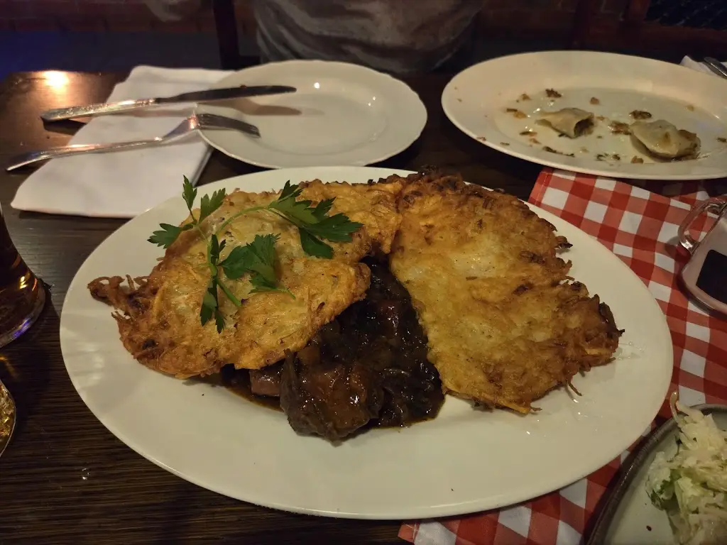 Helly Nunez_Piwnica Restaurant_Redding_review