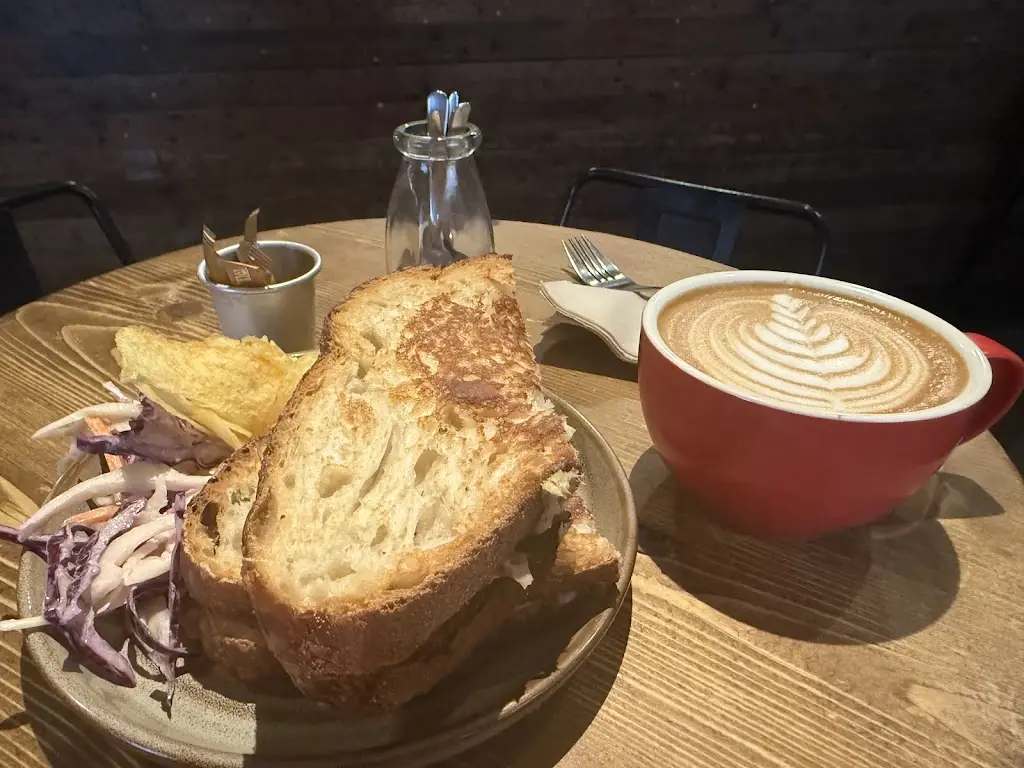 Shed_Redding_slider_image_3