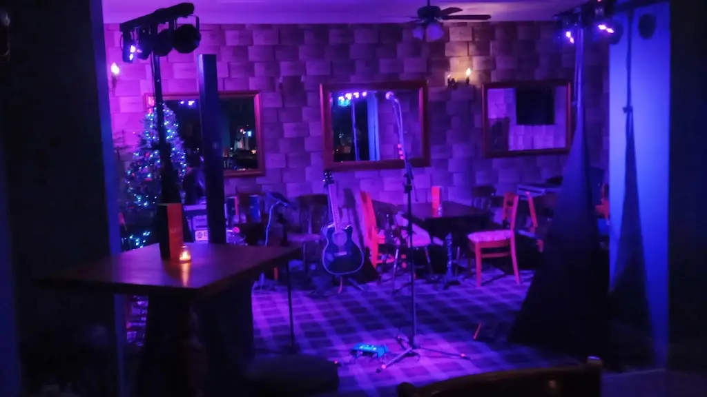 The Vineyard Bar & Kitchen_Birkenhead_slider_image_1