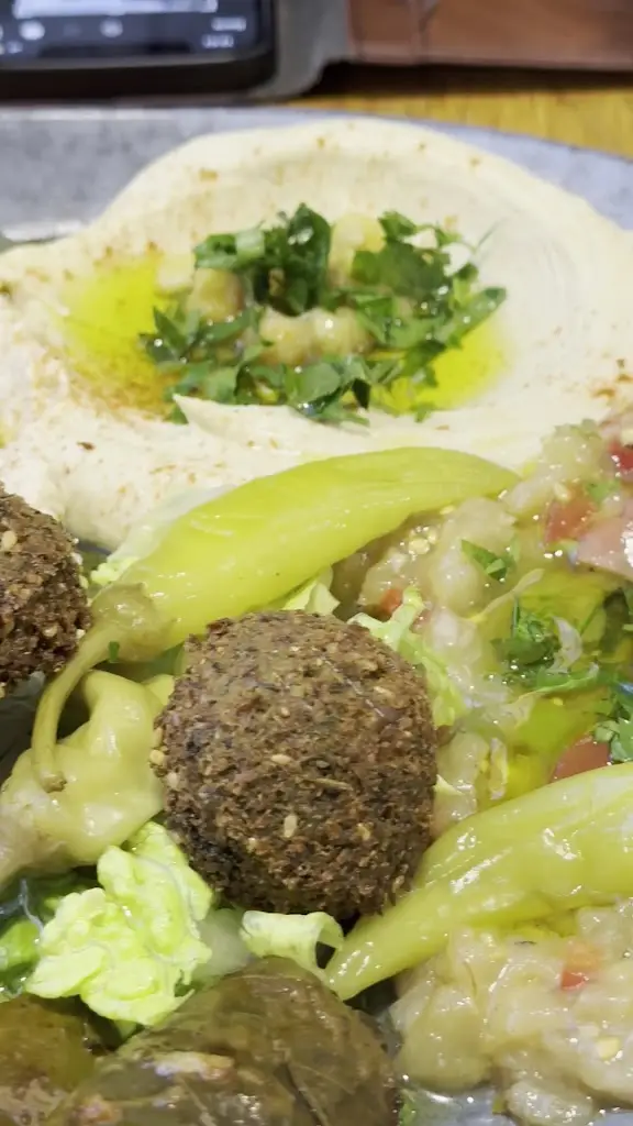 Lebanese Flavours - Mezze, Bar, Grill_Redding_slider_image_2