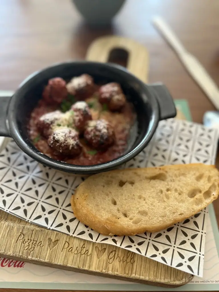 Aimee Stephens_Bella Italia - Reading Oracle_Redding_recensione