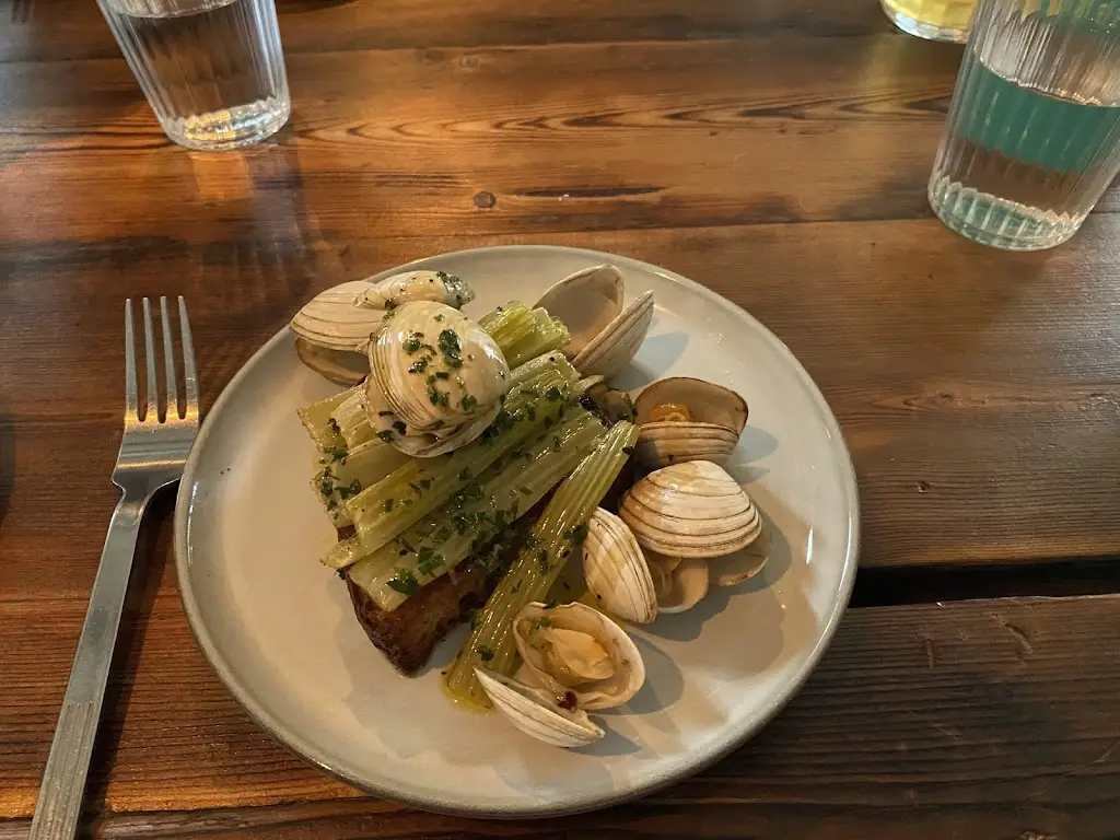 Elaine Darlington_Baern Café & Bakery_Saint Monans_review