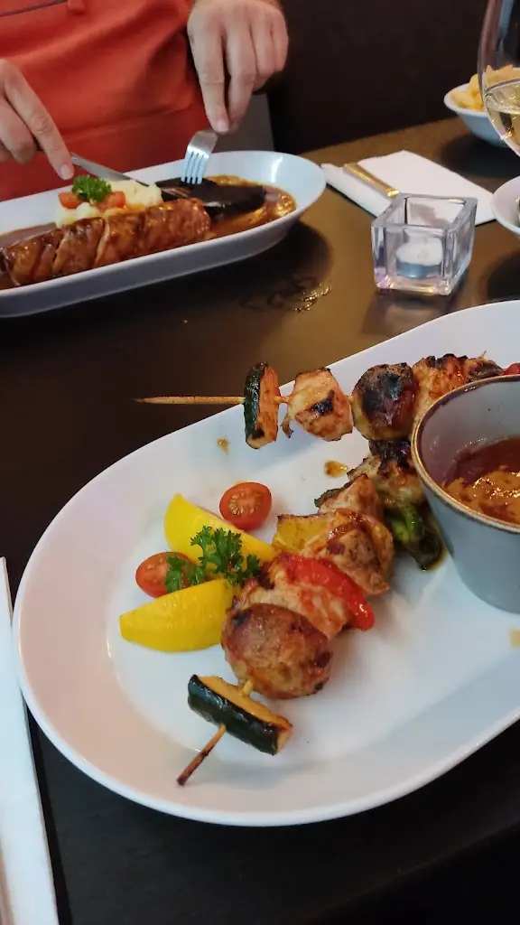 Gerard Gerard_Benkaz_Shotts_review