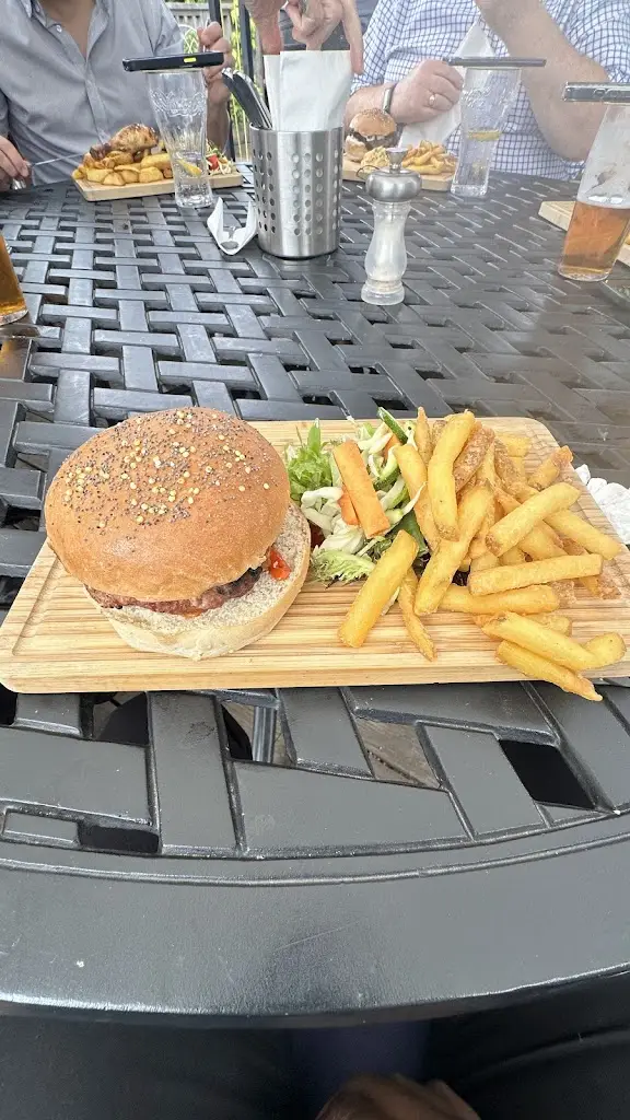 JaMarcus Joe_Helen Browning's Royal Oak_Bishopstone_review