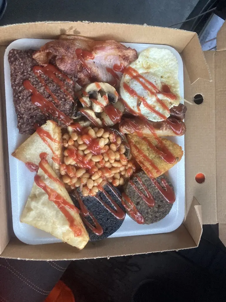 darek gruszewski_Swanie’s Diner_Shotts_review