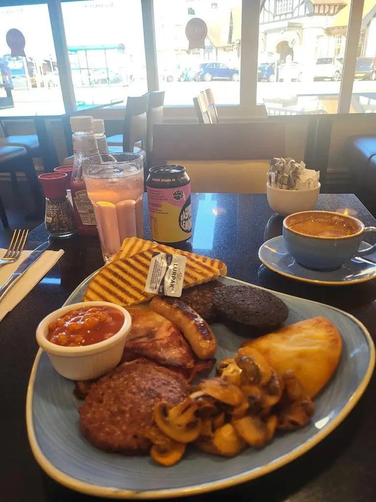 theman darin_The Butcher's Café by McCaskie's_Skelmorlie_review