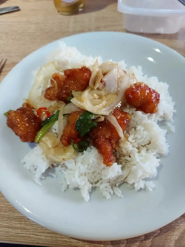 GILLIAN HOLMES_Skelmorlie Kitchen_Skelmorlie_review