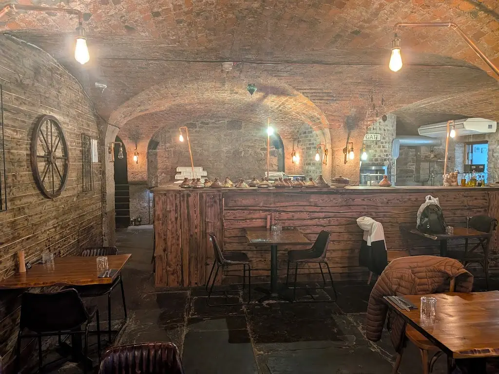 Enzo Restaurant_Scone_slider_image_3