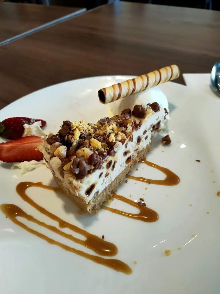 Rebecca Roper_Oscar's Saltcoats_Saltcoats_review