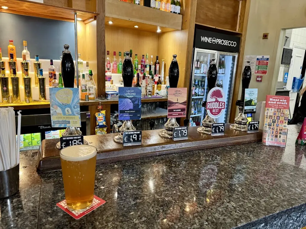 Mark Nicholson_The Salt Cot - JD Wetherspoon_Saltcoats_Bewertung