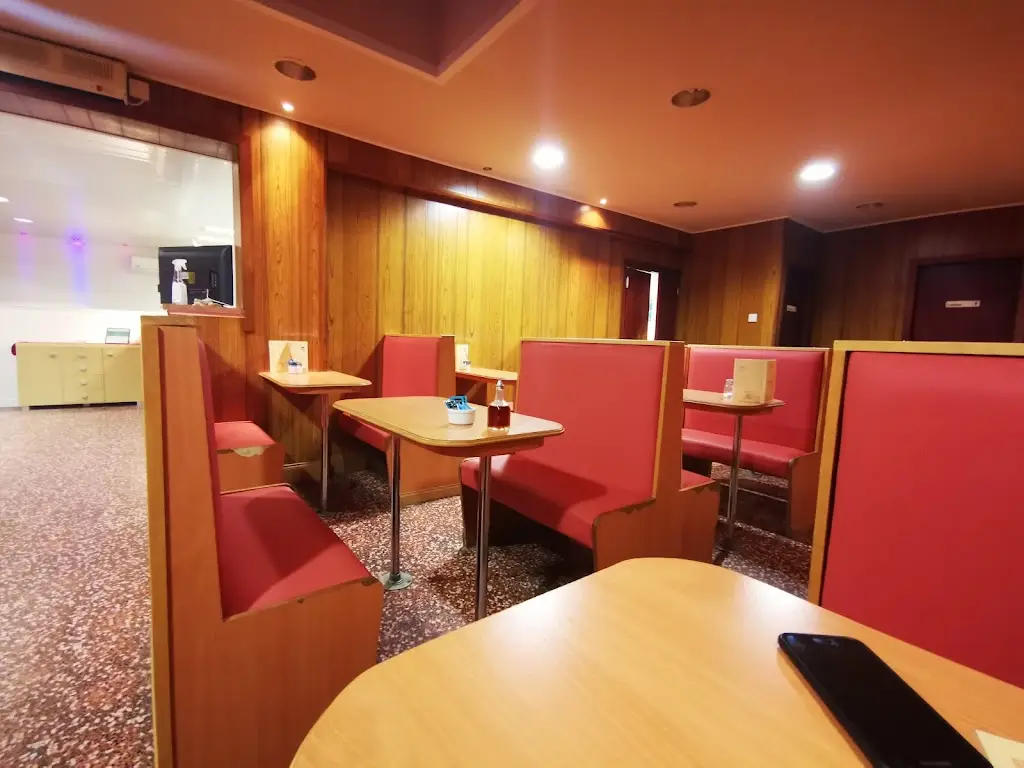 Melbourne Fry_Saltcoats_slider_image_3