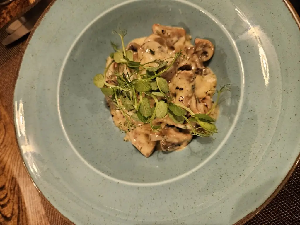 Neal_Gabrielle's_Bishop Auckland_review