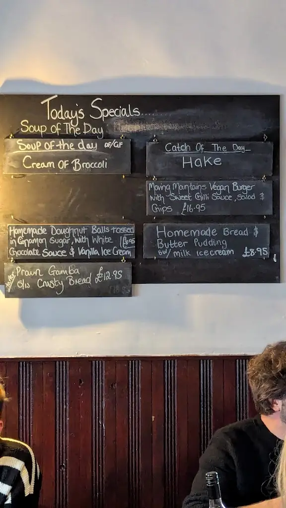 Menu_The Isles Inn_Portree_image_1