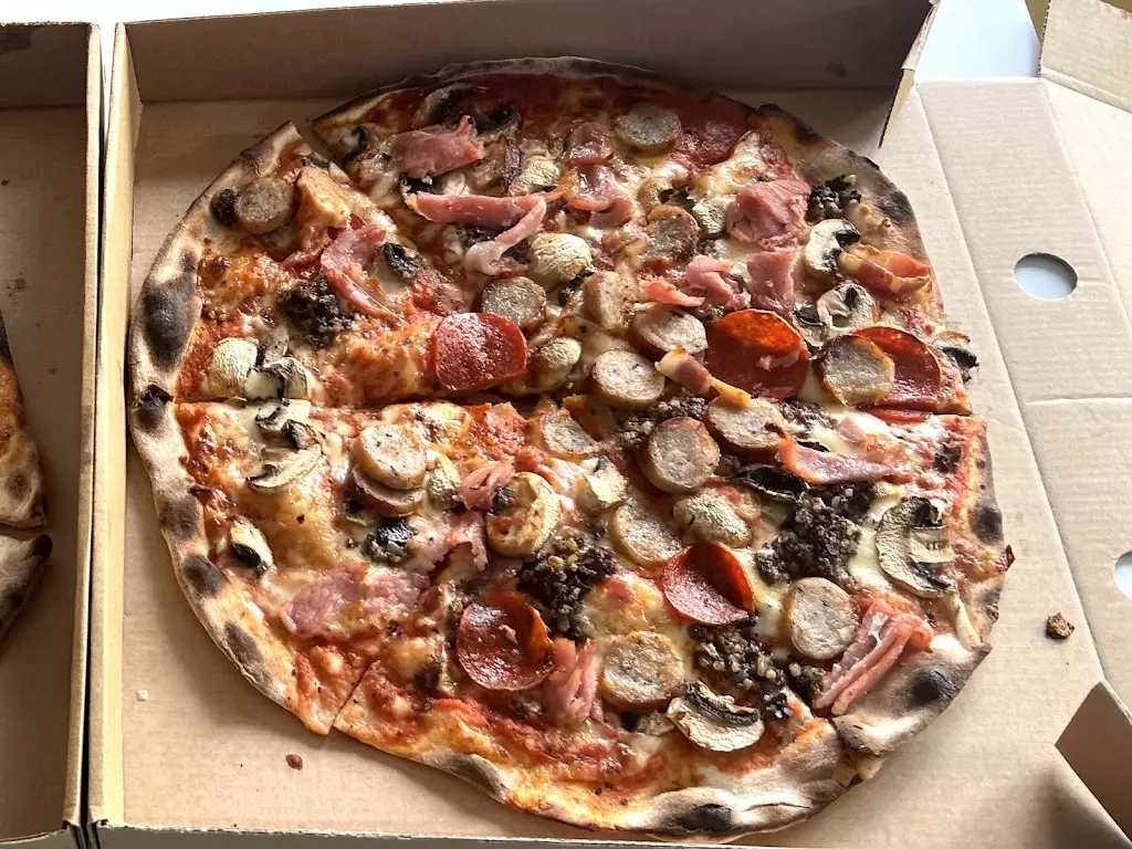 Menu_Pizzaway_Portree_image_5