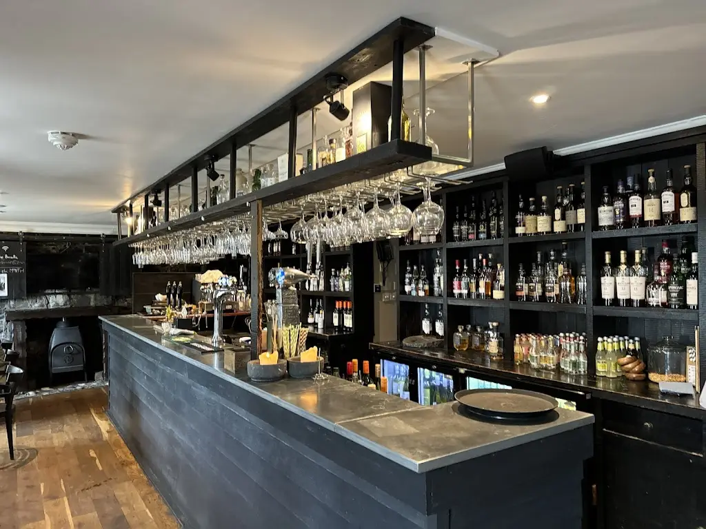 Merchant Bar_Portree_slider_image_1